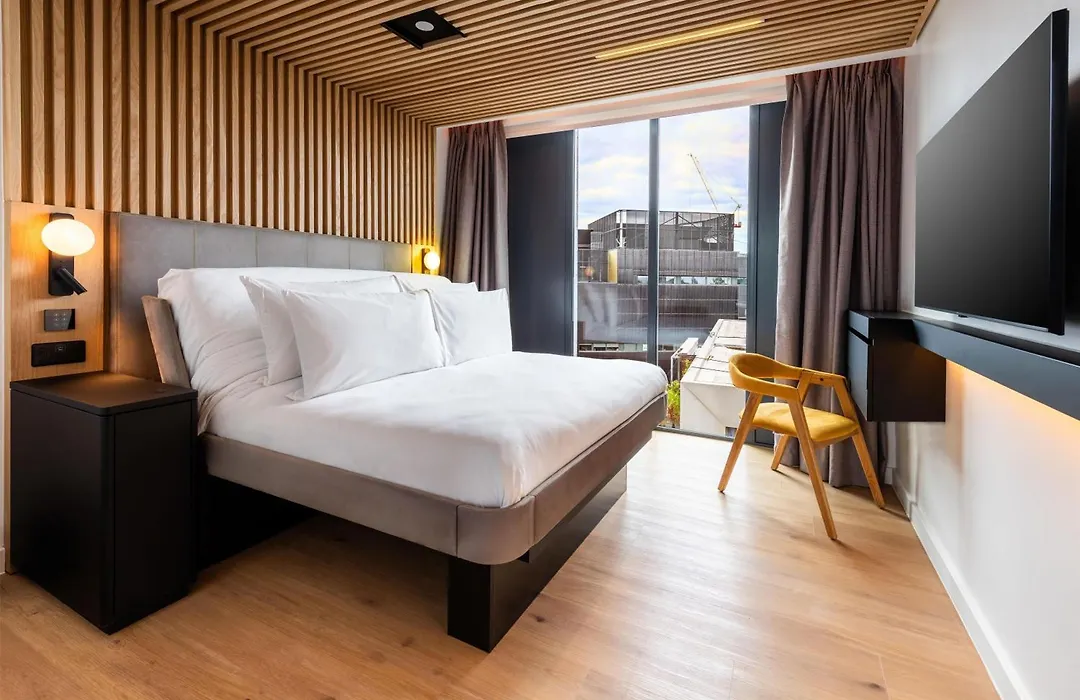 Yotelpad London Stratford, Select By Hilton-1